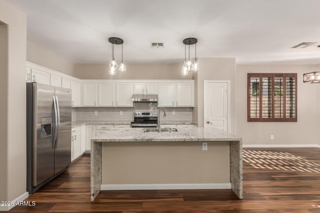 Building Photo - 3759 E Sebastian Ln