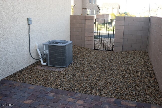 Building Photo - 3750 Battipaglia Ave