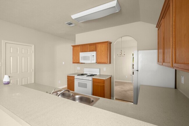 Building Photo - 21130 Field House Ct