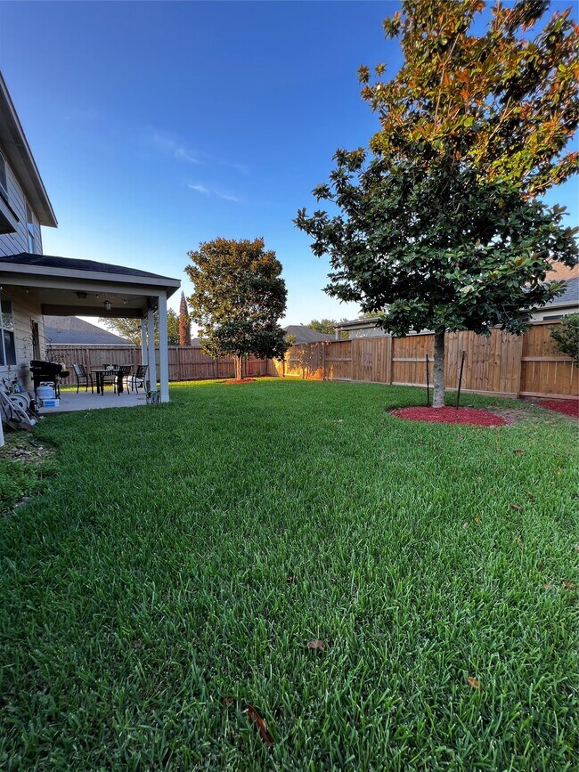 Building Photo - 422 Abbey Ln