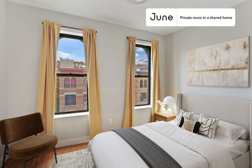 Primary Photo - Room in Shared 4 bed/1 bath home