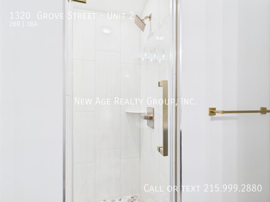 Building Photo - 1320 Grove St