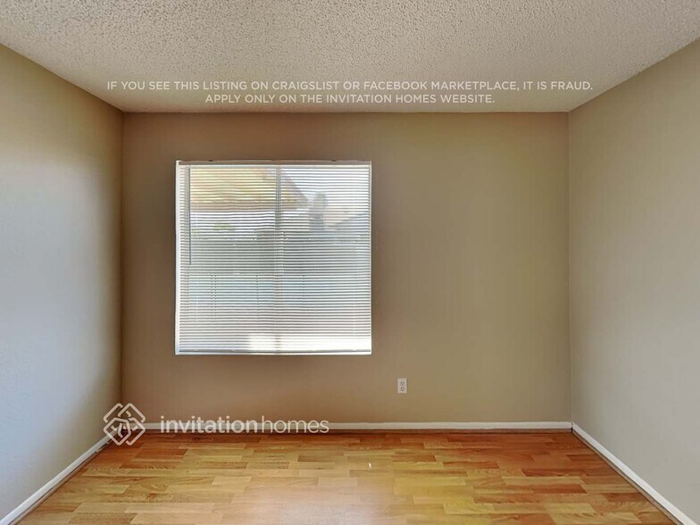 Building Photo - 11002 N 65th Ave