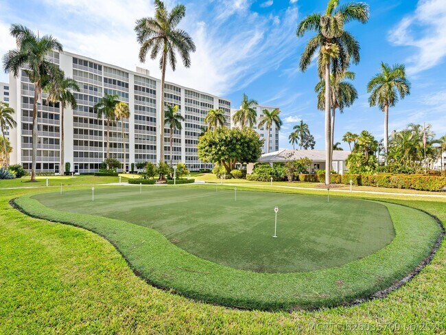 Building Photo - 3300 S Ocean Blvd