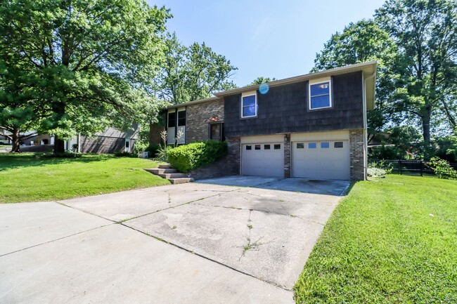 Building Photo - Southwest Single Family Home