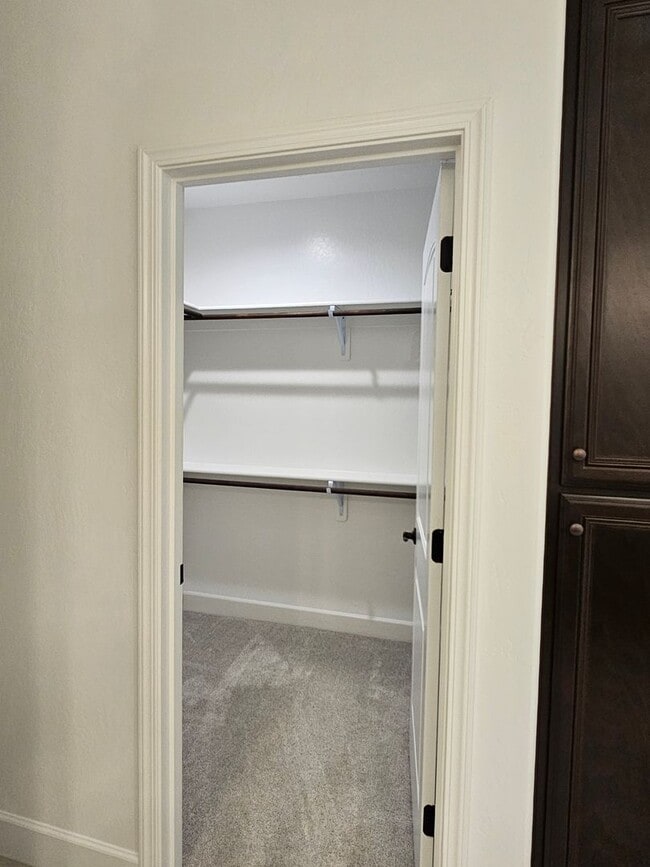 Building Photo - Beautiful Home in Gated Community