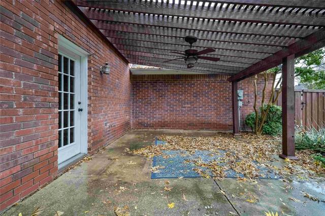 Building Photo - 8500 Timber Crest Ct