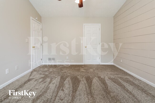Building Photo - 213 Whistleville Ct