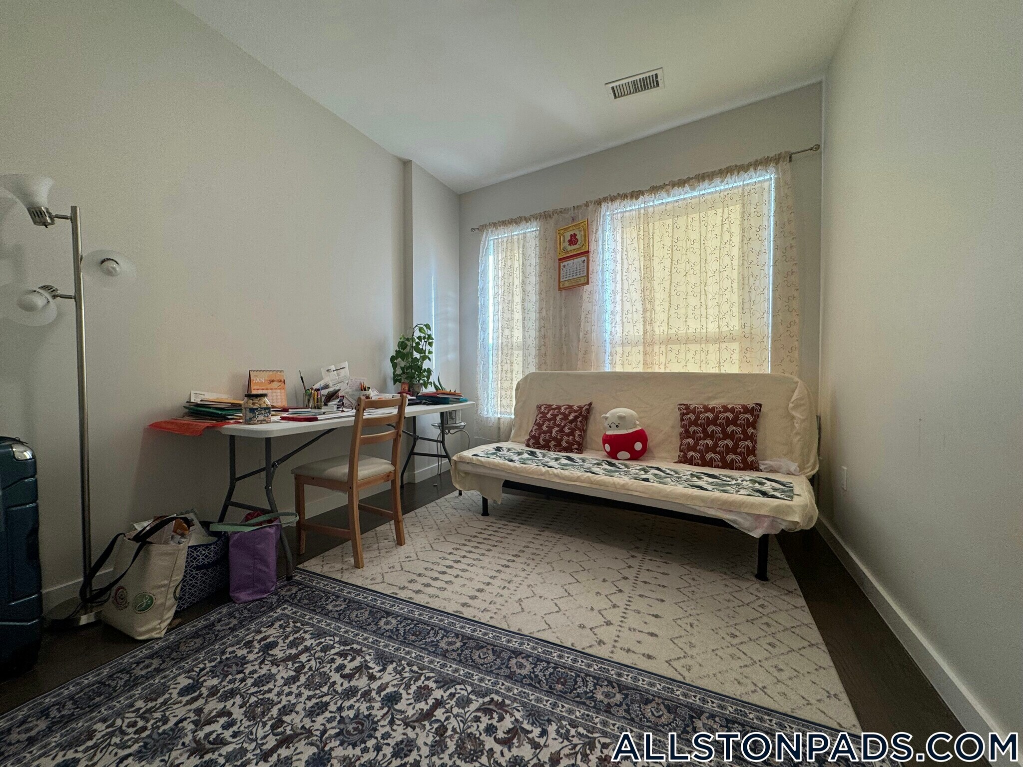 Building Photo - 90 Antwerp St