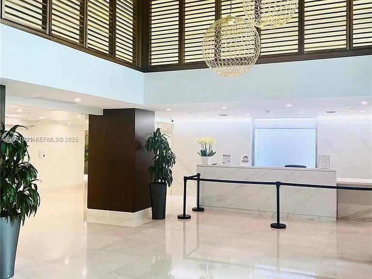 Building Photo - 540 Brickell Key Dr