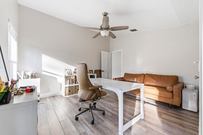 Building Photo - 12863 159th Ct N