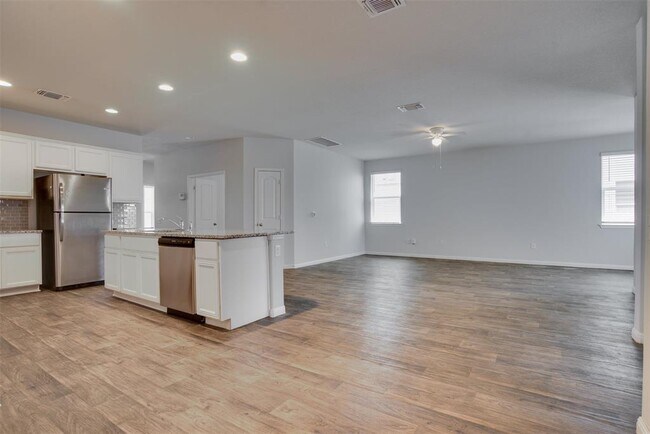 Building Photo - 14222 Handel Dr