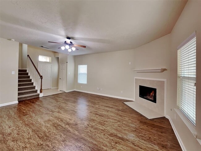 Building Photo - 2330 Colonial Springs Ln
