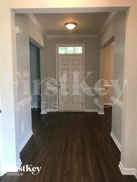 Building Photo - 4204 Laurel Ridge Cir