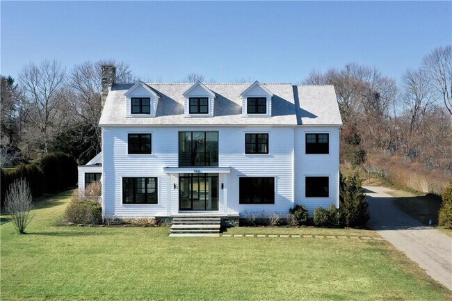 Building Photo - 766 Indian Ave