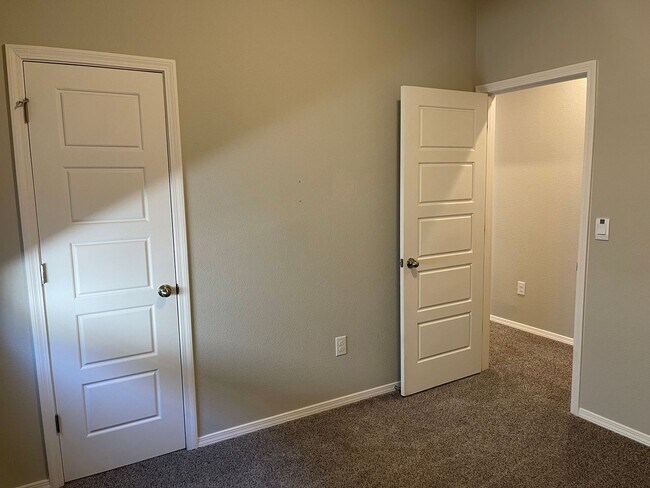 Building Photo - Mountain Hawk Estates