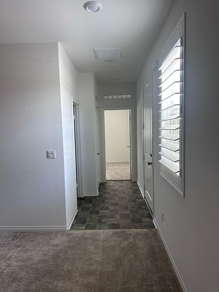 Building Photo - 30272 Truckee Cir