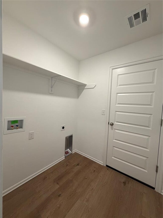 Building Photo - 10005 SW 38th St