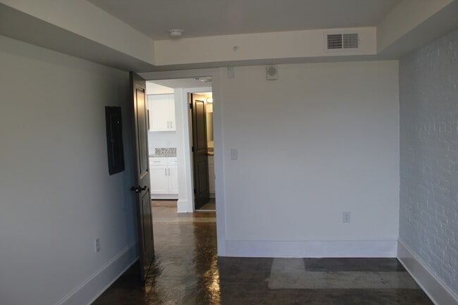 Building Photo - School