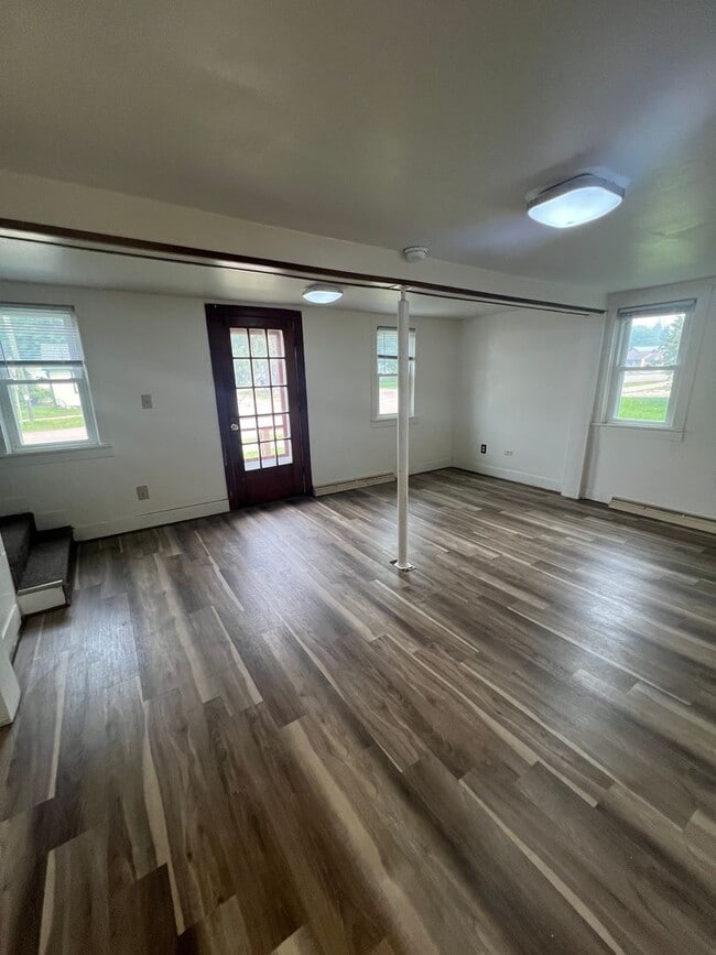 Building Photo - Click the “Apply Now” button or email wapmrentals@gmail.com for a prompt response.
