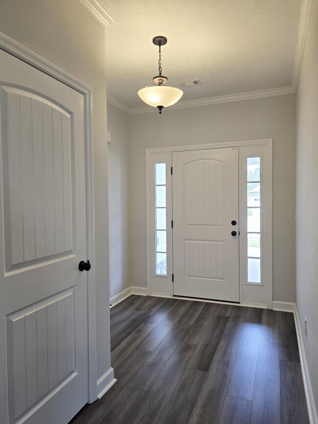Building Photo - 1298 Elbron Dr