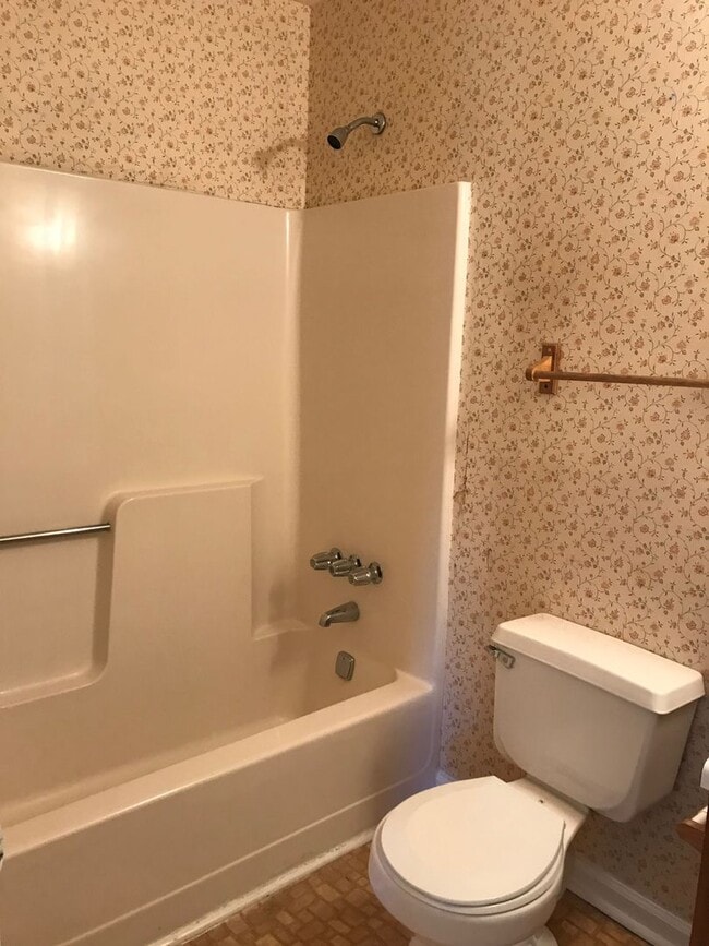 Building Photo - 1945 Padgett Dr