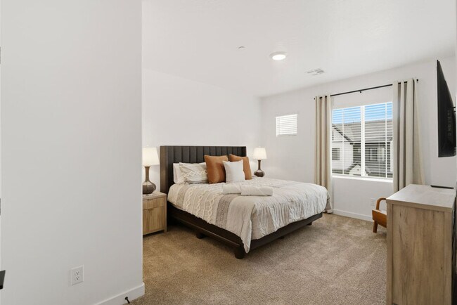 Building Photo - 1706 Ripple Rock Dr