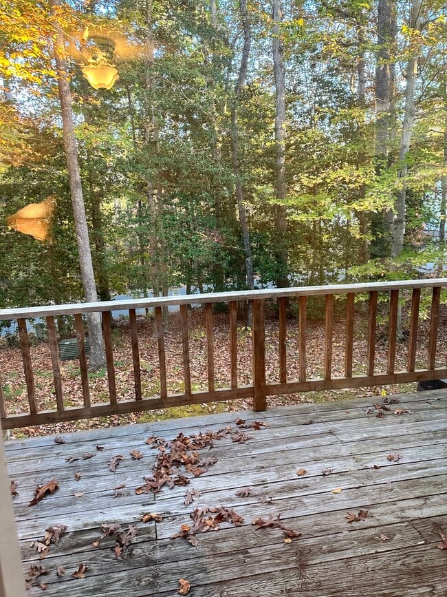 Building Photo - Townhouse in Chisel Run! Available Now