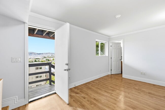Building Photo - 407 Joost Ave