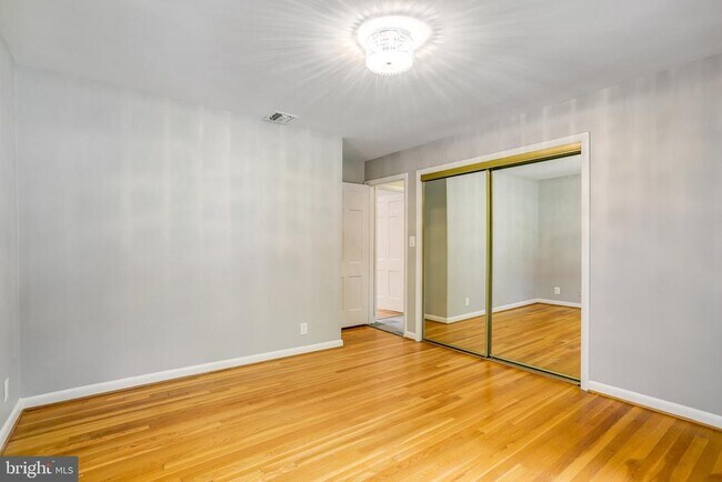 Building Photo - 9801 Orchid Cir