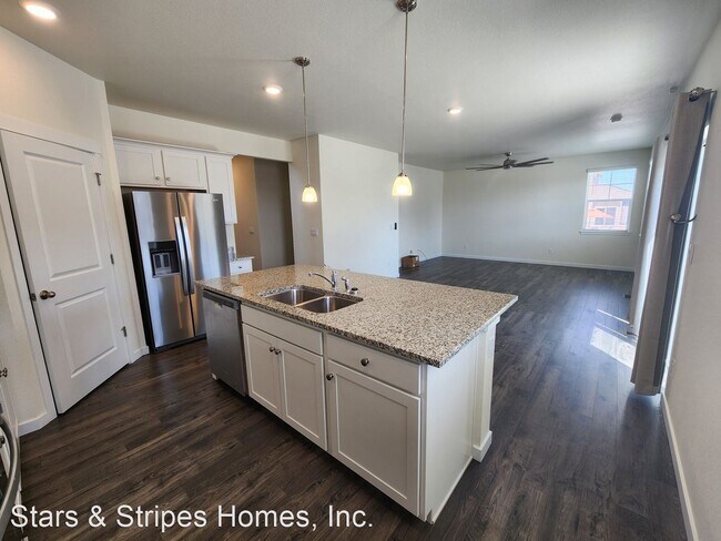 Building Photo - 4 br, 3 bath House - 45802 Red Tail Drive