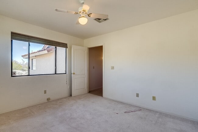 Building Photo - 5631 N Paseo Otono