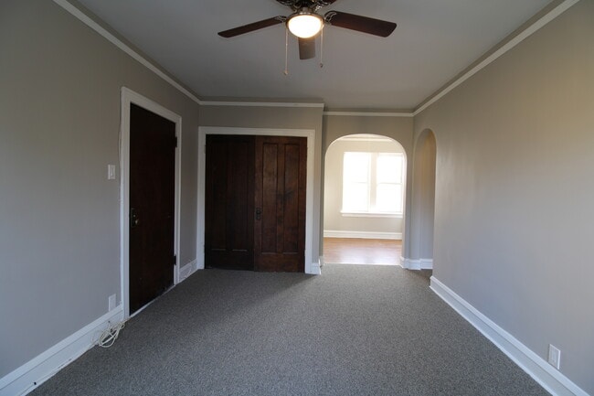 Building Photo - 5802 N Mason Ave