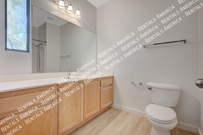 Building Photo - 165 Toasted Almond Ave