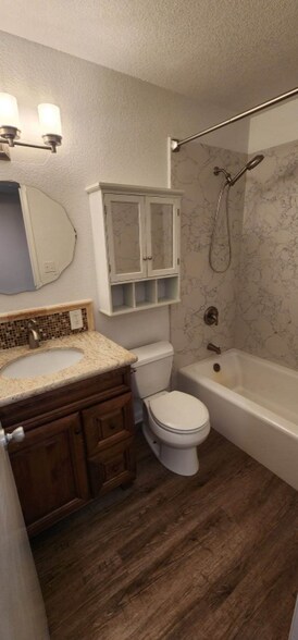 Building Photo - 4715 Northglen St