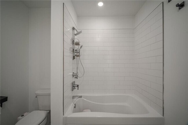 Building Photo - 788 West Marietta St NW