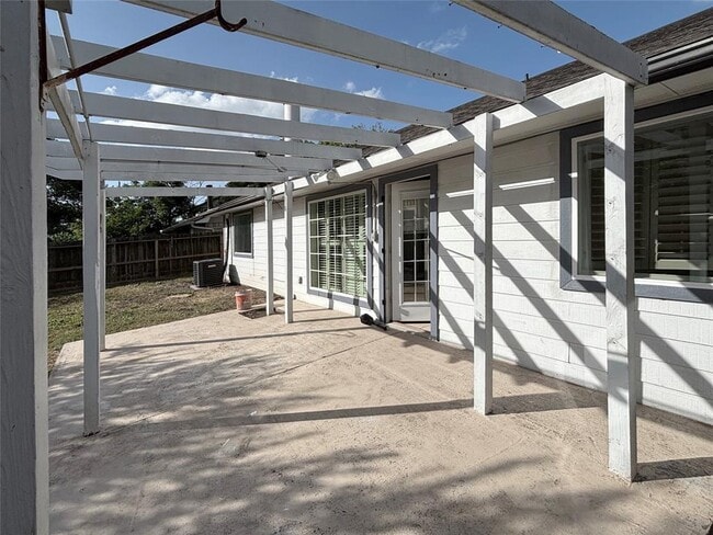 Building Photo - 16810 Red Gully Dr