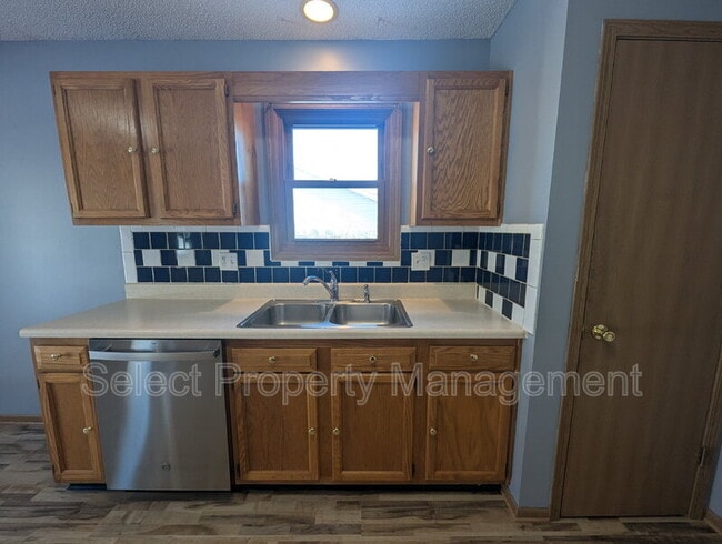 Building Photo - 6117 Arapaho Trail