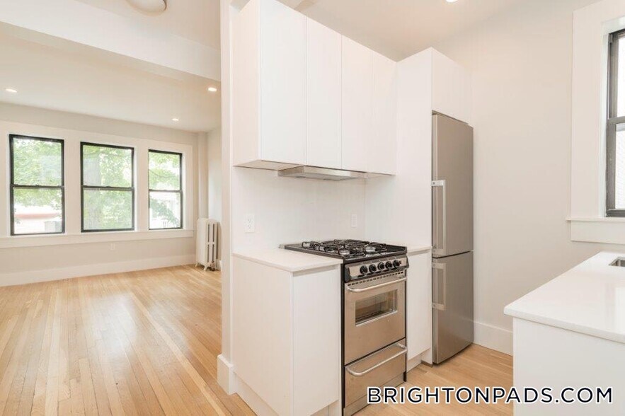 Building Photo - 12 Elko St