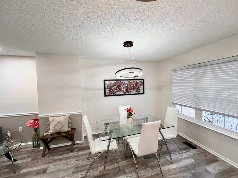 Building Photo - 2265 Chestnut Burr Ct