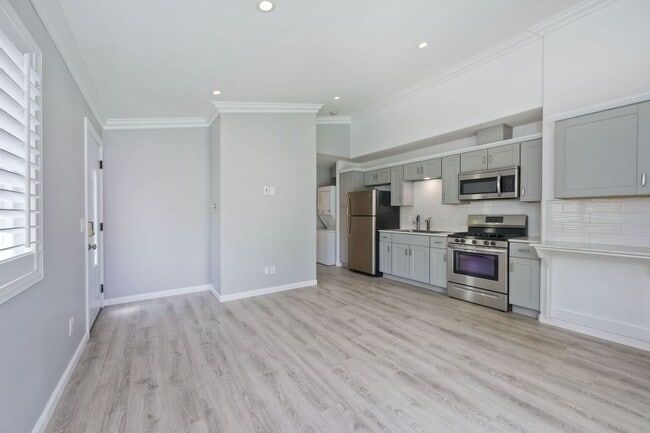 Building Photo - Rare Opportunity – Private 1 Bed / 1 Bath Attached ADU in Jeffries Ranch