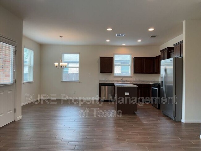 Building Photo - 417 Cinnamon Teal Ln