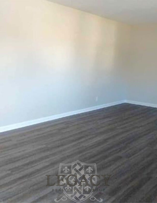 Building Photo - 1312 Searcy St