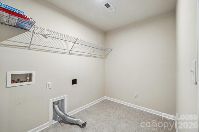 Building Photo - 15618 Little Bluestem St