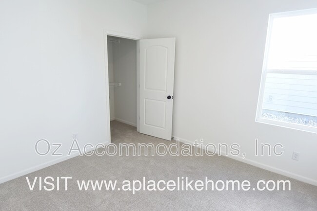 Building Photo - 3009 NW 96th St