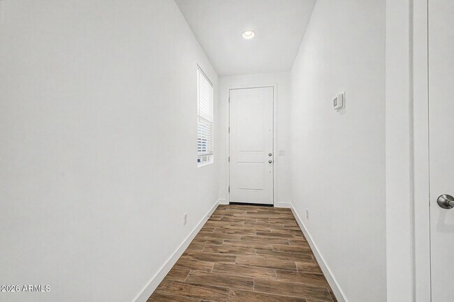 Building Photo - 5516 S Dillon Cir