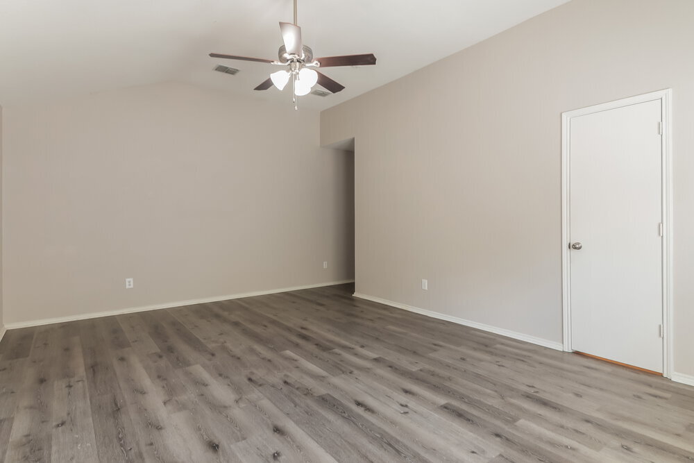 Building Photo - 1410 Post Oak Trail