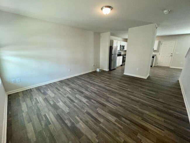 Building Photo - 3818 Miller Dr