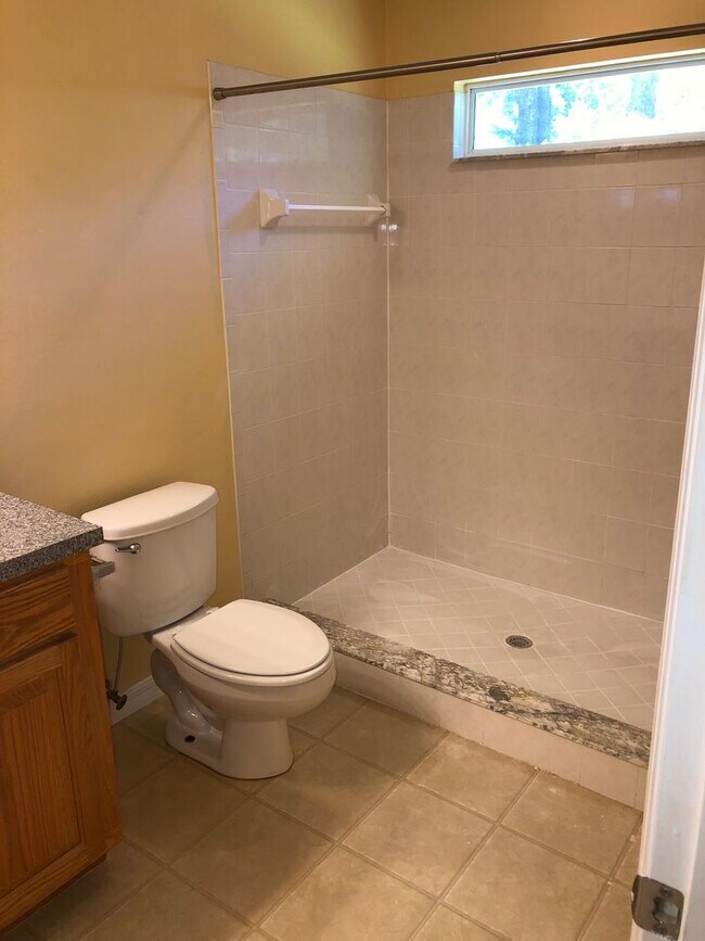 Building Photo - Sub-Lease - Great Home in New Town 1894 lo...