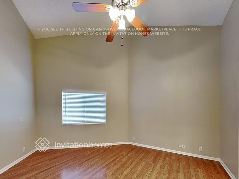 Building Photo - 11324 N 81st Dr